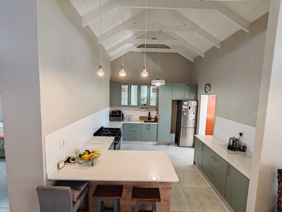 3 Bedroom Property for Sale in Hoogland Western Cape